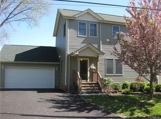 13 Heights Rd, Stony Pt, NY 10980