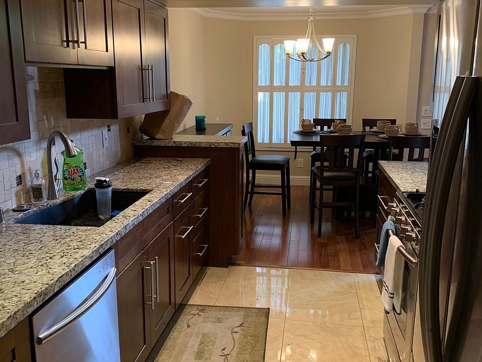 1st image of 323 N Jackson St APT 114