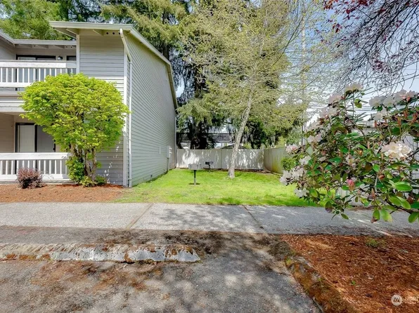 4410 NW Wedgewood Ln, Bremerton, WA 98312