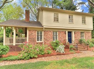 5744 Sharon Rd, Charlotte, NC 28210