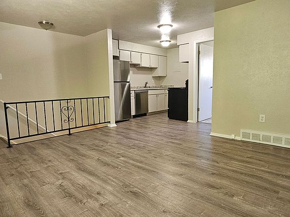 4th image of 10160 W 59th Ave APT 3