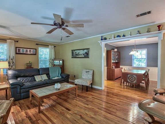 5th image of 3912 Leane Dr