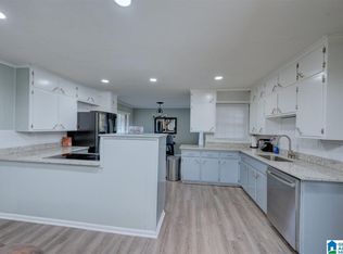 3232 Levan Rd, Fultondale, AL 35068