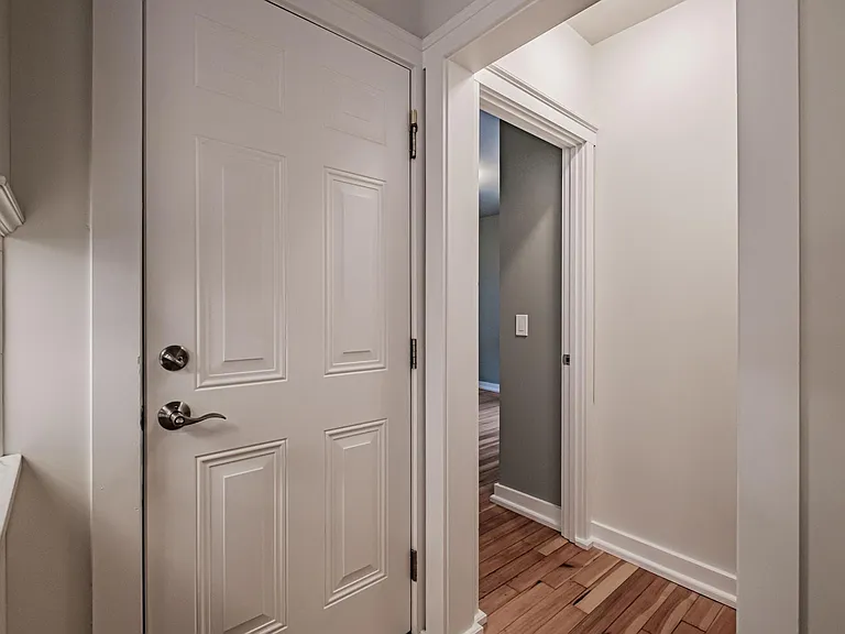 813 Brighton Ave #1 — Photo 24