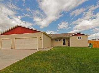 1180 Stephanie Ct, Cheyenne, WY 82007