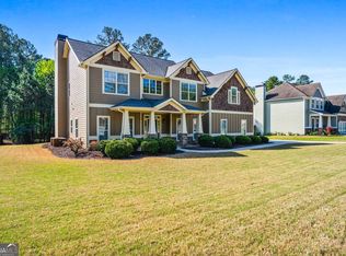1041 Sweetwater Bridge Cir, Douglasville, GA