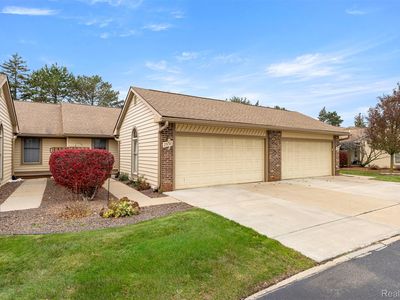 2930 Lakewood Dr, Trenton, MI, 48183