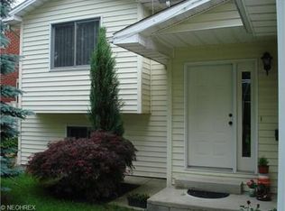 2110 Glenridge Rd, Euclid, OH 44117