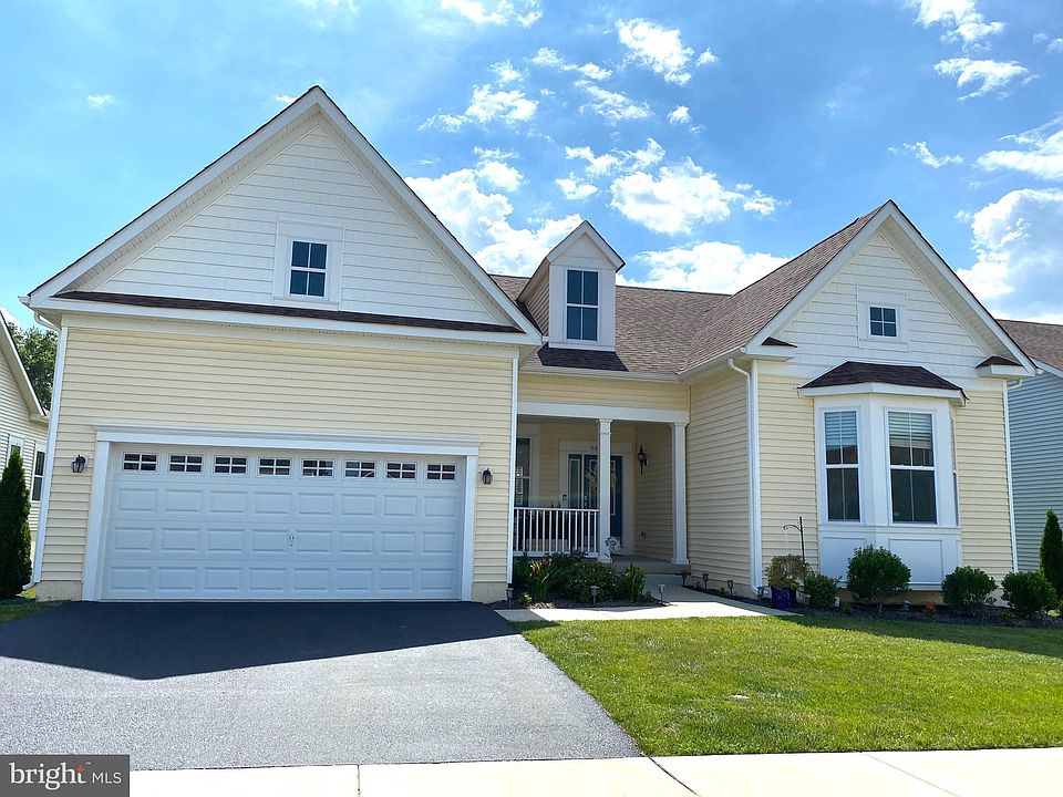 1st image of 648 Vivaldi Dr