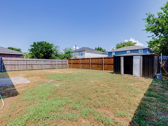 3rd image of 4260 Meadowknoll Dr