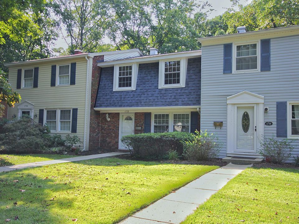 Front Yard and Front of House