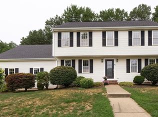 66 Old Stagecoach Rd, Attleboro, MA 02703