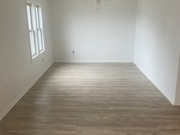 177 Nashua St APT 6, Fall River, MA 02721