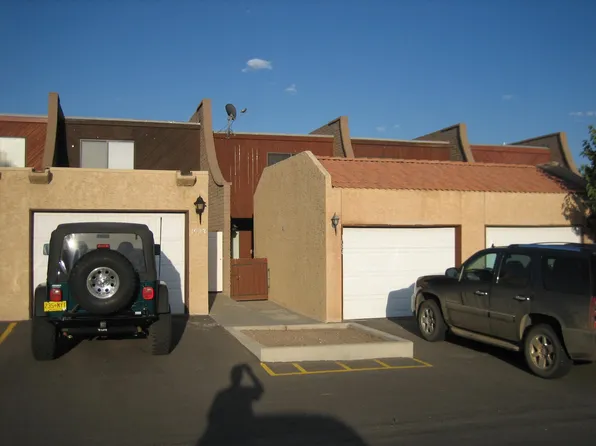 1084 E Navajo St, Farmington, NM 87401