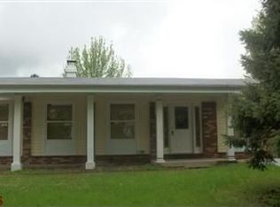 11755 Nero Dr, Florissant, MO 63033