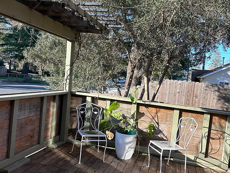 Front deck