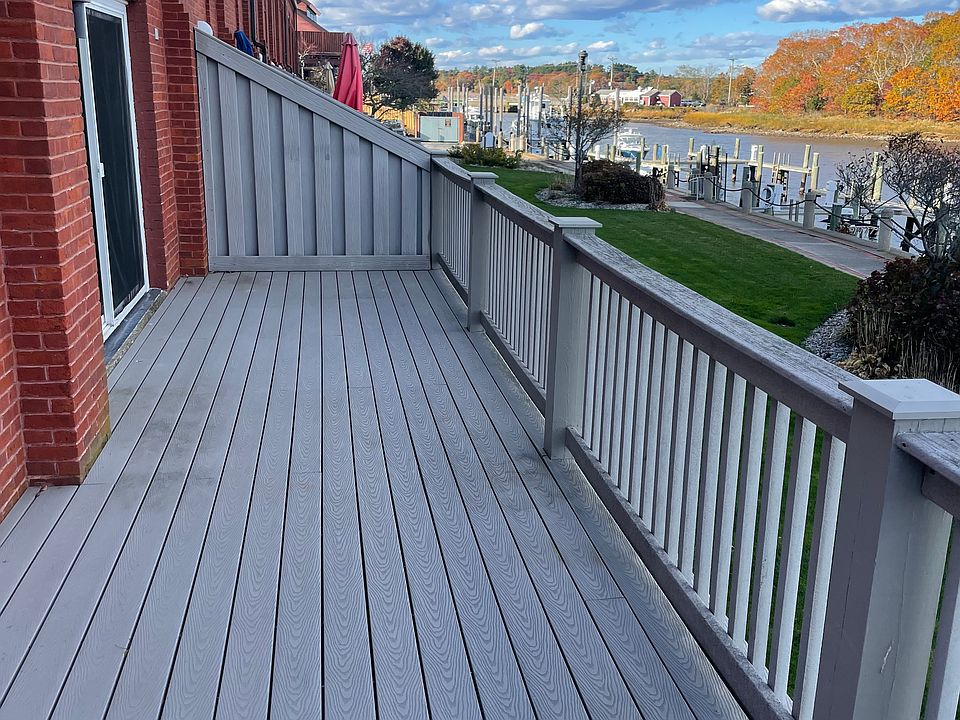 Deck West