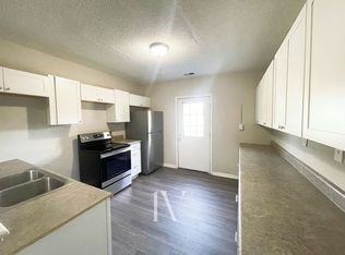 215 Lawrence St, Fuquay Varina, NC 27526