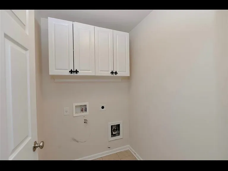 257 Balaban Cir — Photo 12