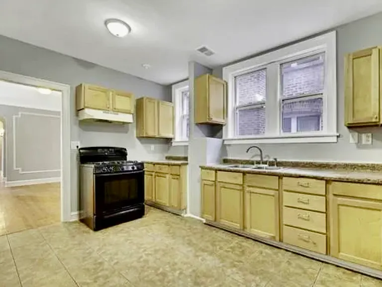 7925 S Trumbull Ave #1S — Photo 7