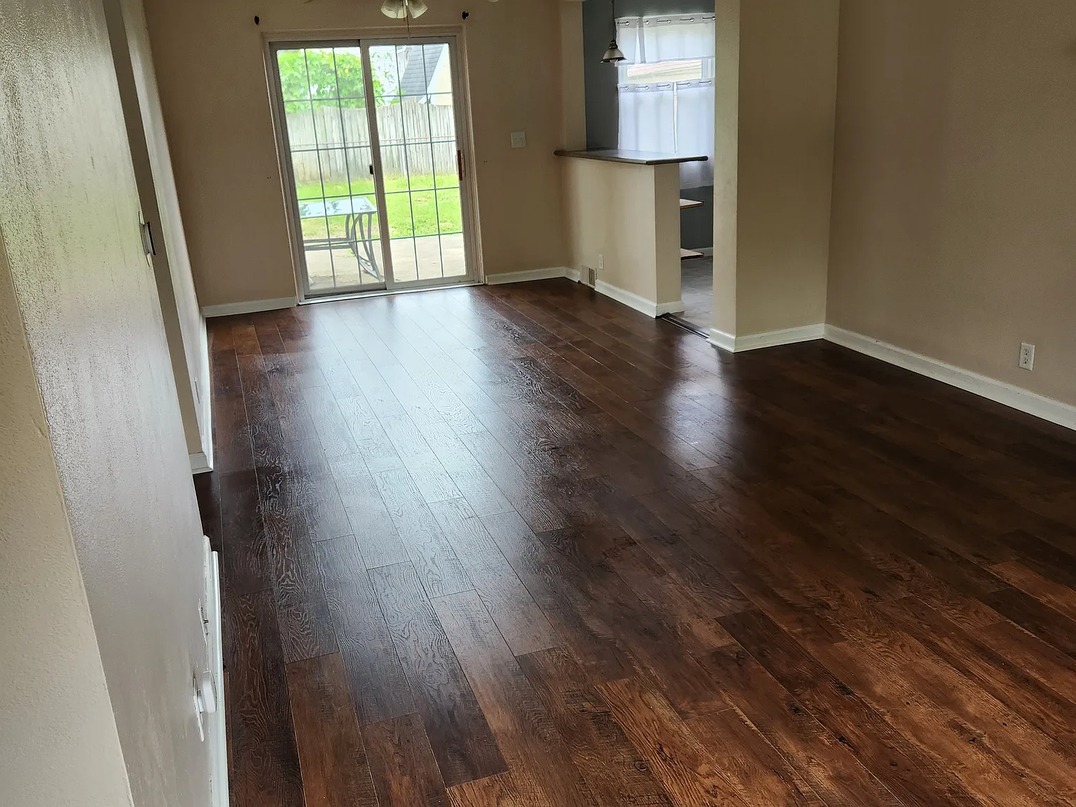 2 bed, 1344 sqft, $1,100 — Photo 2