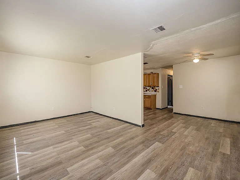 5715 Hodiamont Ave — Photo 22