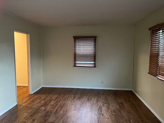 3rd image of 2112 Martha Ave