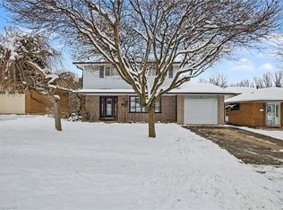 37 Sunrise Cres, Hamilton, ON L9H 3S1