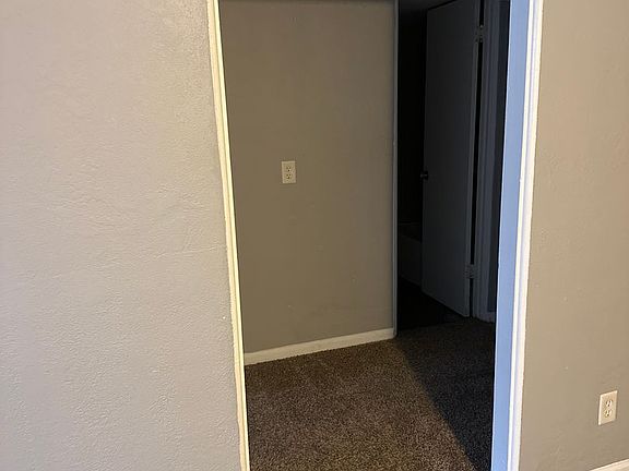 4th image of 1032 Forest Ct APT 5