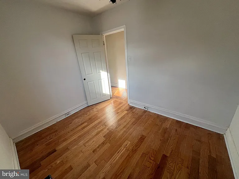 1319 S 22nd St #2 — Photo 9