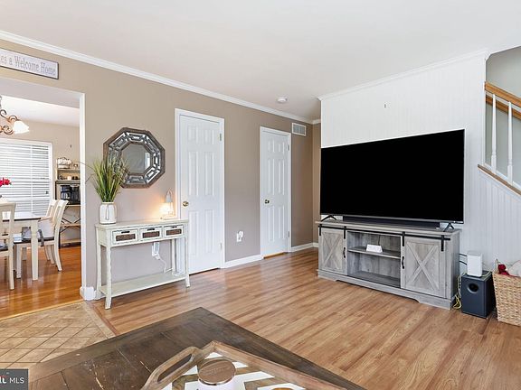 5th image of 5484 Rinker Cir #314