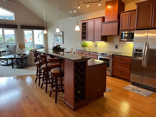 144 SW 26th St UNIT 7