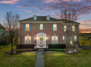 49957 Black Horse Ln, Canton, MI 48188