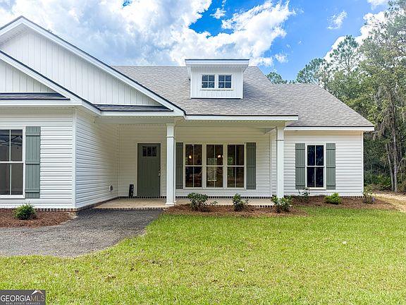 2nd image of 375 Canoochee Dr