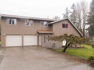 1041 Geneva St, Bellingham, WA 98229