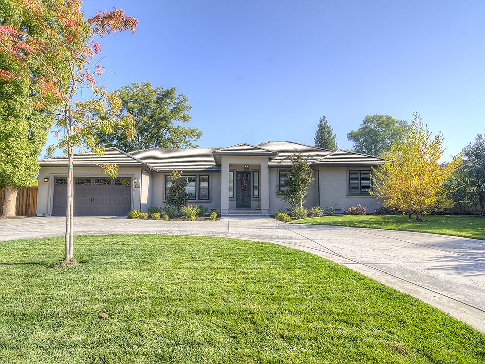 1st image of 440 Larch Ln