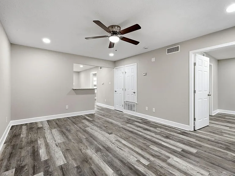 707 Vassar Ct — Photo 11