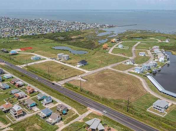 21330 Scissor Tail Ln, Galveston, TX 77554