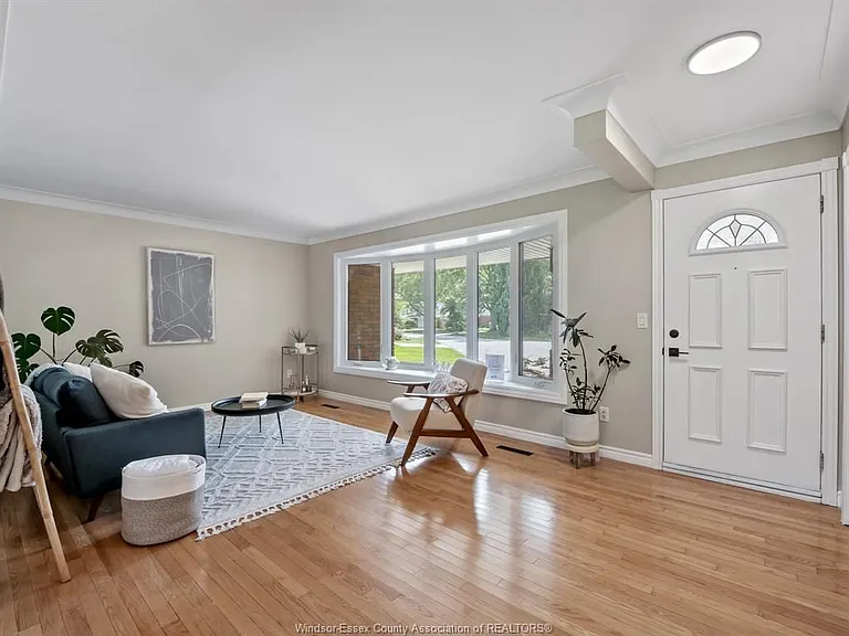 5710 Dalton Ave — Photo 5