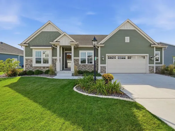2935 Yahara DRIVE, Summit, WI 53066