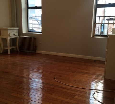 5th image of 235 E 84th St APT 24
