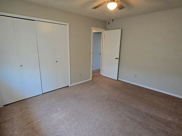 4020 Thundercloud Dr — Photo 16