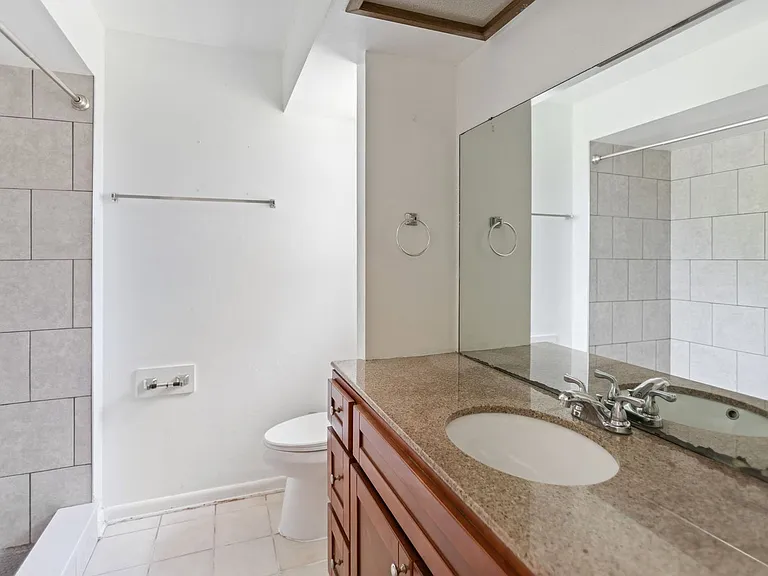 14907 Coldwater Ln — Photo 22