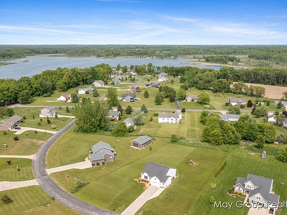 3rd image of 9198 Wabasis Pointe Dr NE