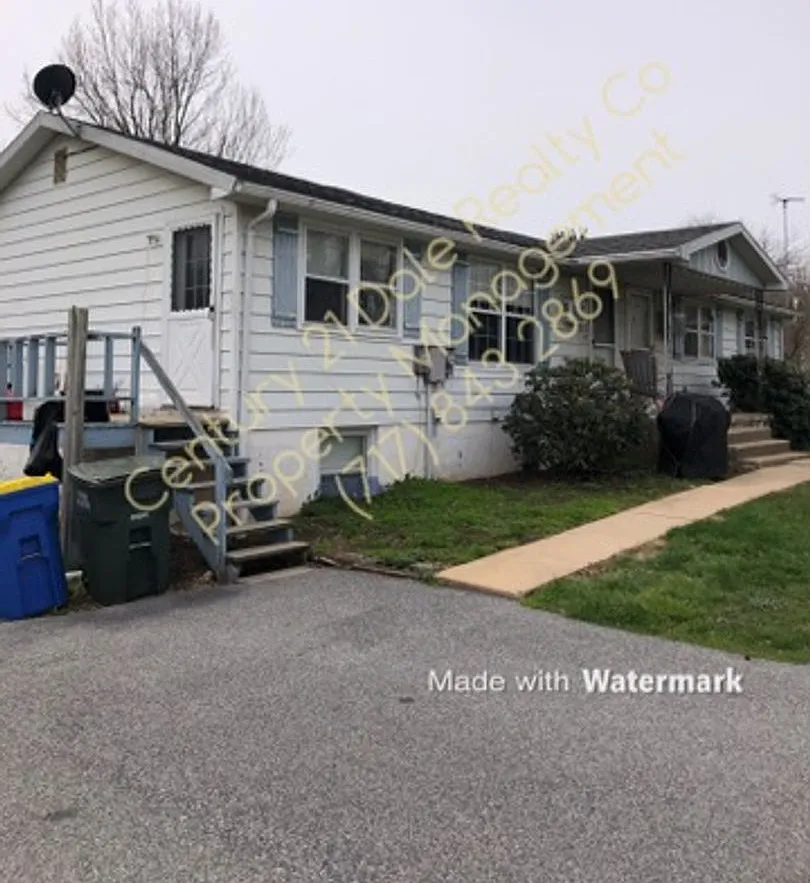 Staunton Ave. 3086 — Photo 3