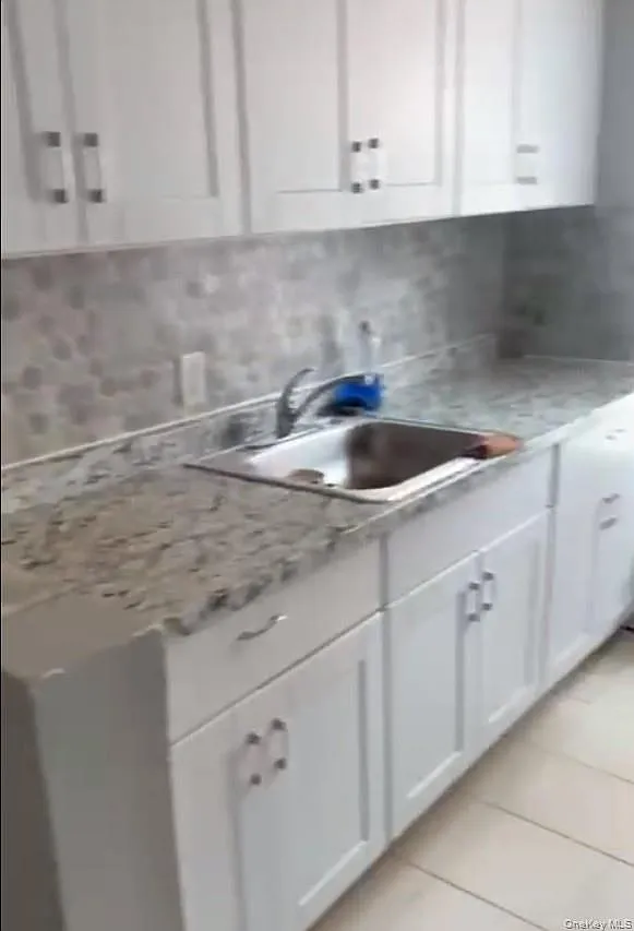 2 bed, 3198 sqft, $2,700 — Photo 2