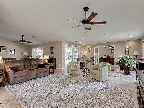 4th image of 10514 E Voax Dr