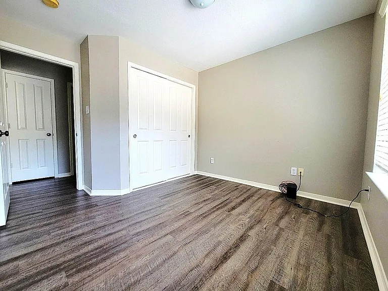 77 Woodlily Pl — Photo 15