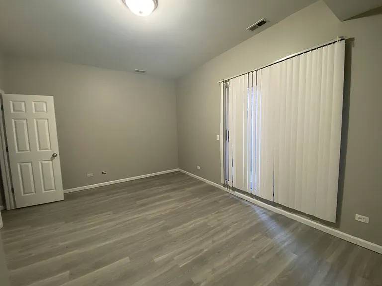 1522-1528 W Greenleaf Ave #2 — Photo 8