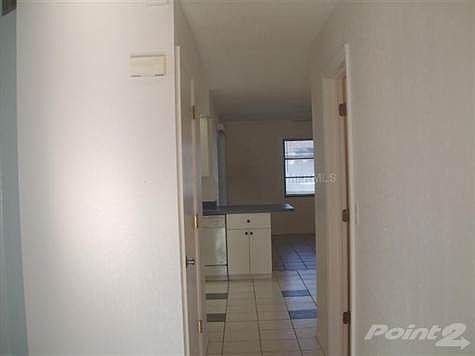 4th image of 838 Jarvis St